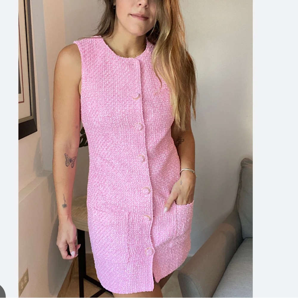 Boutique “Legal Dress”